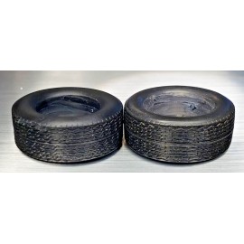 Unbranded Two (2) No-Name tires 1:25, model car parts, junkyard (33)