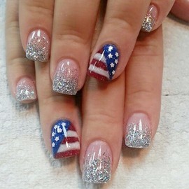 4th of July Press on Nails Short Square Fake Nails American Flag Full Cover False Nails Independence Day Acrylic Nails Glitter Silver French Tip Glue on Nails Patriotic Artificial Nail for Women 24Pcs
