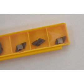 Kennametal Lot of 5 Kennametal Top Notch Carbide Grooving Inserts NG2M200RK KCU25