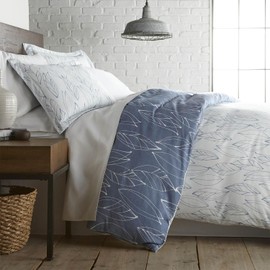 Southshore Fine Living, Inc. Modern Foliage Collection - King Comforter Set, Premium Bedding, All-Season Down Alternative, Soft Coverlet, Oversized 3-Piece Comforter Set King/California Size, Blue