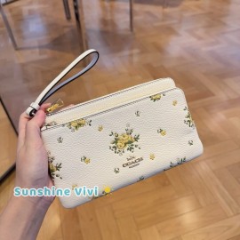 Coach NWT Coach CAY51 Double Zip Wallet With Floral Print Pebble Leather Chalk Multi