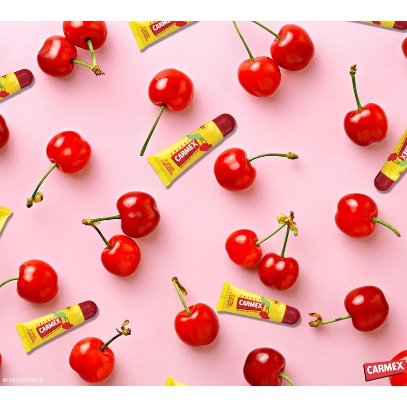 Carmex Moisturizing Lip Balm Tube Cherry SPF15