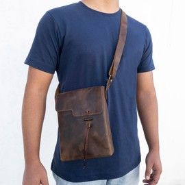 La Antigua, Rustic Crossbody Bag with Adjustable Shoulder Strap, Vintage Satchel, Travel Accessory, Handmade, Full Grain Leather, Bourbon Brown