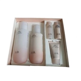Hanyul Gift Set Hanyul Red Rice Moisturizing Elasticity 2 Piece Set Essence 150ml + Emulsion 125ml / 선물세트 한율 빨간쌀 보습탄력 2종세트 에센스150ml+에멀젼125ml