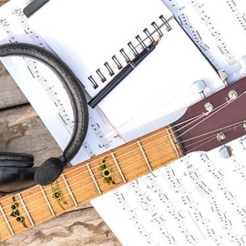 PLIGREAT 2 Pcs Guitar Inlay Stickers, Guitar Fretboard Markers Golden Wings Decals for Acoustic Guitars Electric Guitars Bass Decor Musical Instrument Decorations Removable DIY Guitar Neck Stickers