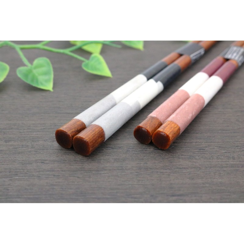 Ishida Perfect for Gifting Couple Chopsticks with Chopsticks Rest, Set