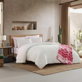 Wrangler - Queen Bedding Set, Wrinkle-Resistant 6 Piece Bed Set, Soft & Smooth Comforter w/Matching Sheet Set and Throw Blanket, Lightweight for All-Season Comfort (Sedona Geometric White)