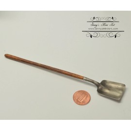 SMA 1:12 Dollhouse Miniature Shovel Sq-Antique MWC 506
