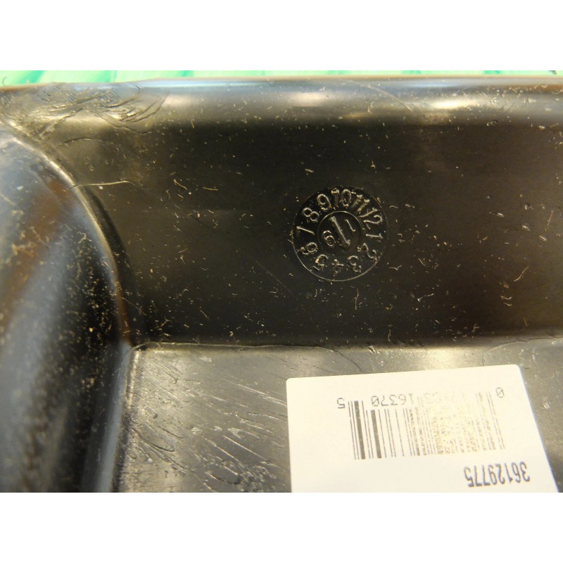 Carlisle Flo-Pac 36129775 - 10" Flo-Thru Vehicle Wash Brush w/