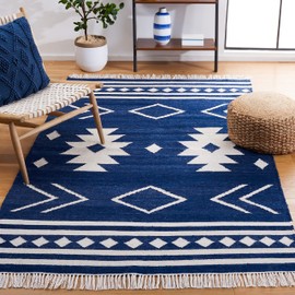 SAFAVIEH Kilim Collection Area Rug - 5' x 8', Navy & Ivory, Flat Weave Rustic Boho Tribal Design, Non-Shedding & Easy Care, Ideal for High Traffic Areas in Living Room, Bedroom (KLM764N)