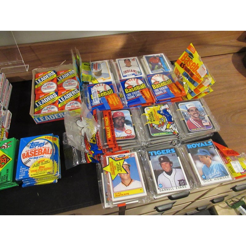 HUGE Lot of 300 Unopened Old Vintage Baseball Cards in