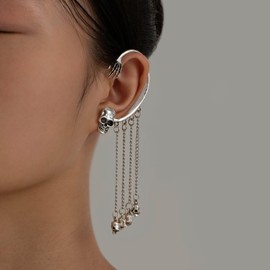 Xduargs Punk Skull Ear Climber Earrings Silver Skull Cuff Wrap Crawler Earrings Vintage Skull Head Tassel Chain Earrings Gothic Skeleton Skull Ear Cartilage Earrings Jewelry for Women