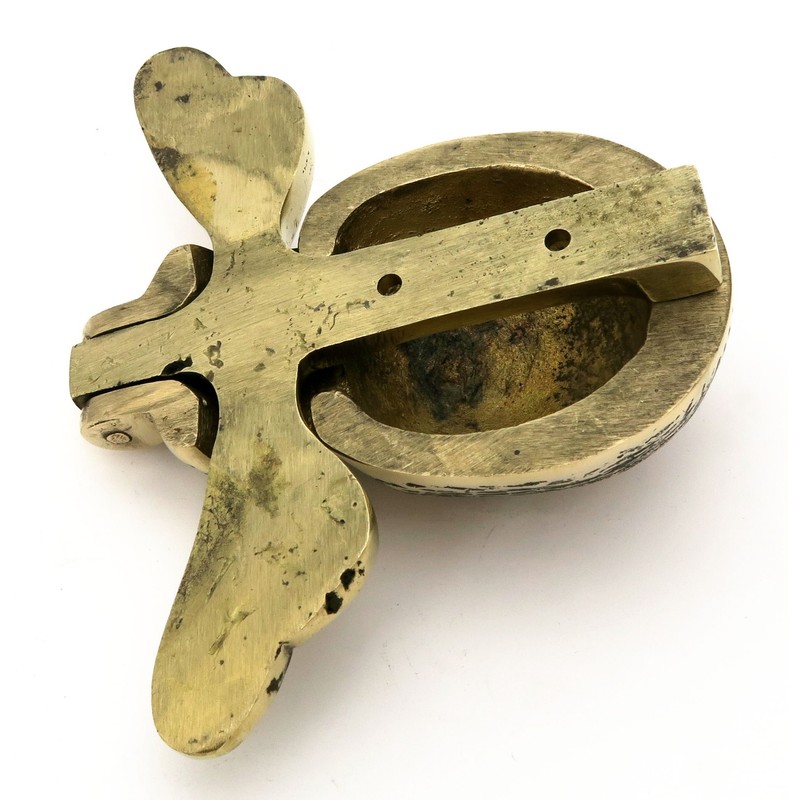 Castelion® Solid Brass Bumble Bee Door Knocker