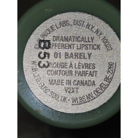 Clinique Dramatically Different Lipstick Barely 01 Shade New .10 oz 3 g