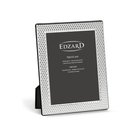 EDZARD Barletta Picture Frame for Photo 10 x 15 cm Elegant Silver-Plated Tarnish Resistant with Velvet Backing Includes 2 Hangers Photo Frame for Standing and Hanging