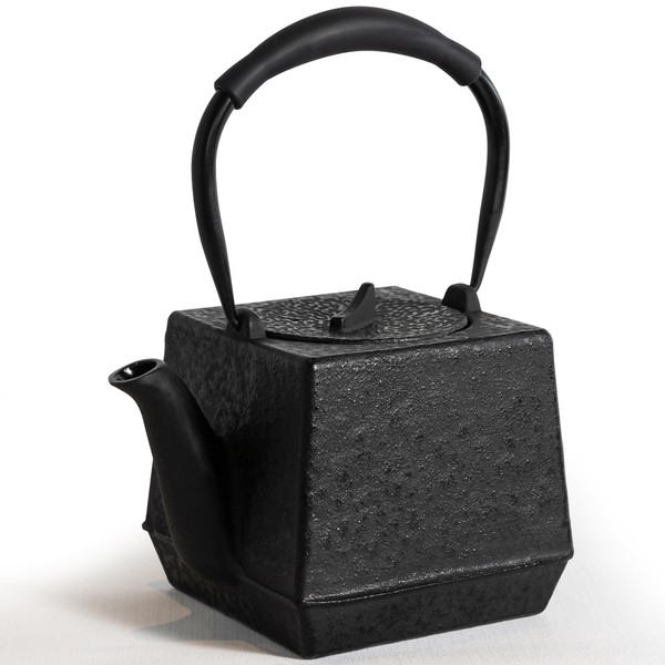 GUANGHEIRON Cast iron Teapot, Tea Kettle for Stovetop Safe with