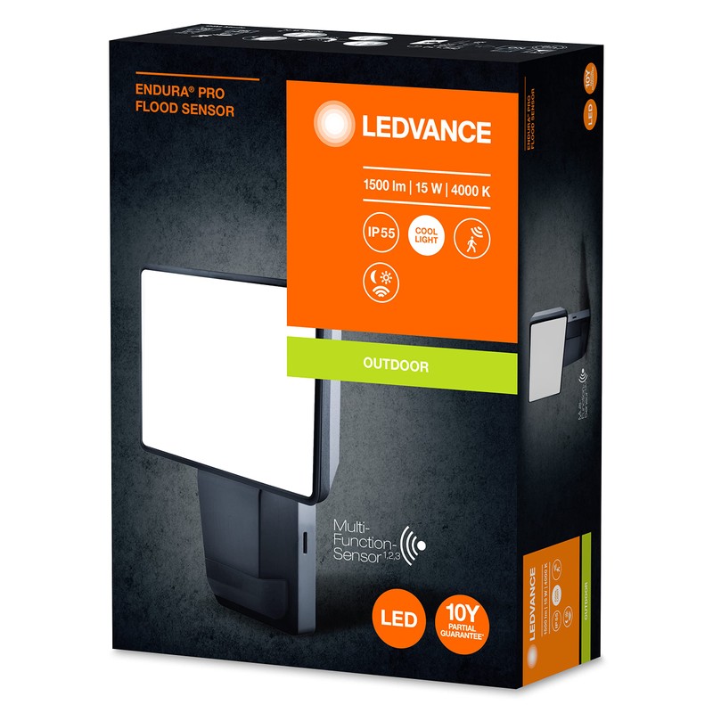Ledvance LED Floodlight, Light for Outdoor Use, Warm White, 151