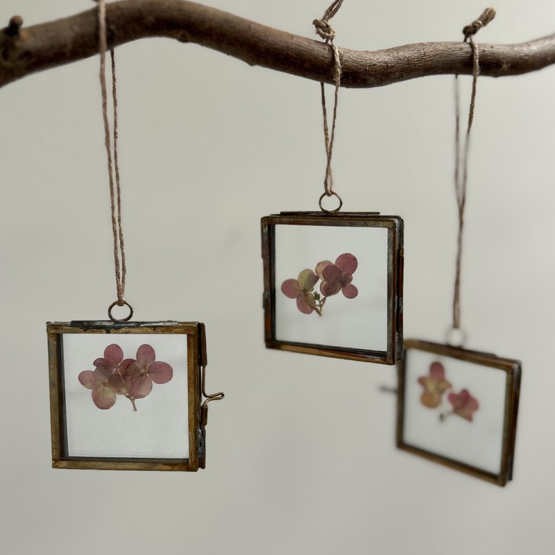 6 x 5cm Brass Double Sided Photo Frames