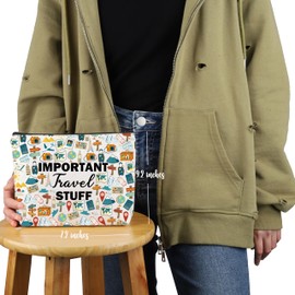 VAMSII Travel Lover Gift Important Travel Stuff Makeup Bag Adventure Lover Cosmetic Bag World-Wide Traveler Gift (Important Travel Stuff M C)