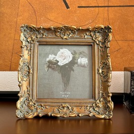CISOO 4x4 Vintage Small Picture Frame, Antique Ornate Bronze Gold Square Photo Frame, for Table Top and Wall Display, Decorative Floral Design Retro Home Decor, Photo Gallery Art
