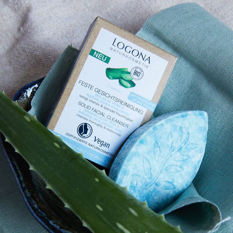 LOGONA Naturkosmetik Solid Moisturising Facial Cleansing Organic Aloe Vera &