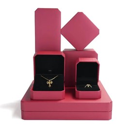 Trinchic Travel Jewelry Case, Small Jewelry Box with Friendship Bracelet, Taylor Merch Gift for Girls Daughter Niece Friends, Graduation Birthday Gift, Pink