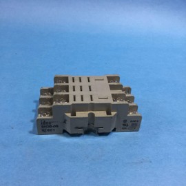 IDEC SH3B-05 RELAY SOCKET, DIN-RAIL Mount, 300 VAC, 11 BLADE, 10 AMP