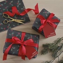 Ginger Ray Christmas Wrapping Paper with Gift Tags and Ribbon - Green