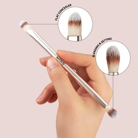 KISS NEW YORK Professional Dual Ended Concealer & Blending Brush, Flat Concealer Brush for Imperfection & Even Coverage, Small Area Even Application for Eyes, Nose, Lip