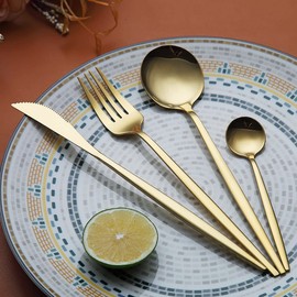 Kyraton Gold Cutlery Set 24 Pieces, Stainless Steel Flatware Set, Titanium Plating Gold Silverware Set Strong Anti Rust, Dishwasher Safe, Tableware Set Serving 6 People.