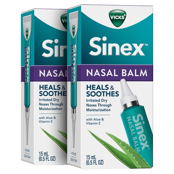 Vicks Sinex, bálsamo nasal hidratante diario, con vitamina E, toque de aloe, calma e hidrata la piel seca alrededor de la nariz, 0.5 onzas líquidas (paquete de 2)