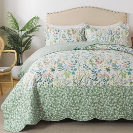 HoneiLife Bedspread Set - California King Quilt, 3-Piece Microfiber Bedspread Set, Green & White Floral Pattern, Extra Large 120x120 Bedding for All Seasons
