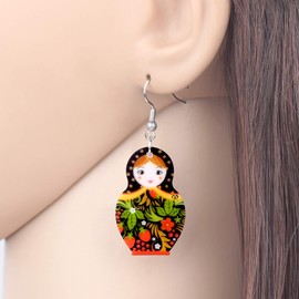WEVENI Acrylic Russian Matryoshka Doll Earrings Dangle Drop Charm Jewelry For Women Novelty Gifts (Green)