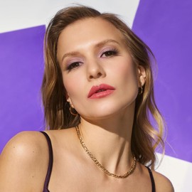 Catrice The Joker Eyeshadow Palette, No. 010, Multicoloured, 16 Colours, Glossy, Intense, Radiant, Vegan, No Microplastic Particles, Nanoparticles Free, Oil-Free, Pack of 1 (18.8 g)