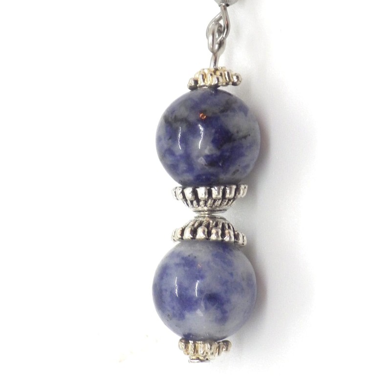 Ohrringe aus blauen Jaspisperlen und tibetischen Perlen