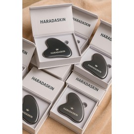 HARADASKIN - Gasha, Rose Quartz Cassa Plate, Manual Massage Plate, Used to Form Lower Jaw Line and Reduce Swelling, Face Lift Face Beauty Care Tools Skin Care Gift