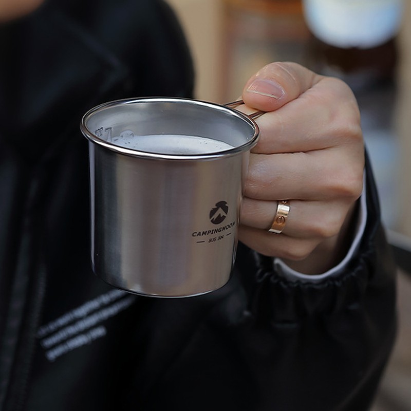 Four Outdoor Stainless Steel 210ml Sierra Cups with a Storage