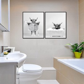 Trayosin Funny Highland Cow Wall Art in Bathtub, Black and White Canvas Picture, Rustic Style Wall Pictures for Living Room, Bathroom, Bedroom, Children's Bathroom Decor, without Frame (21 x 30 cm)