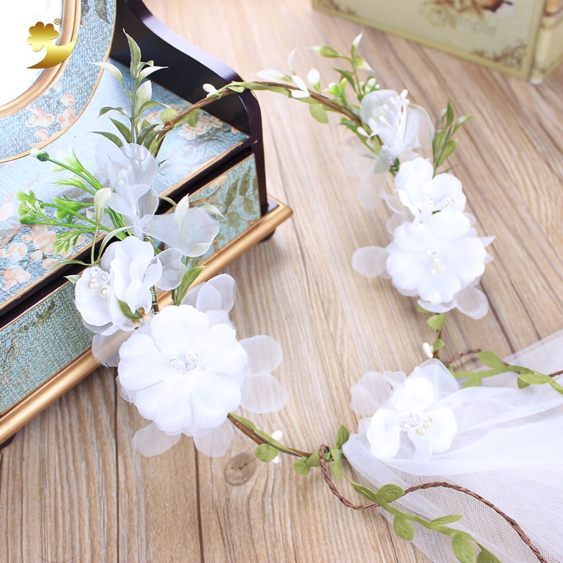 White Garland Veil Green Branch Exquisite Elegance Manual Satin Garland
