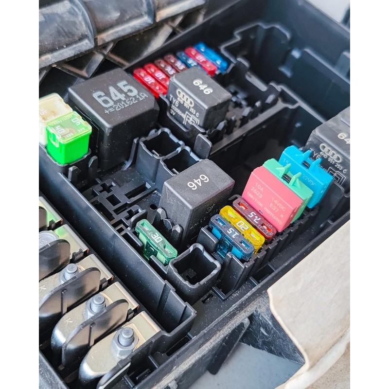 Nerites Low Profile ATC ATO Fuse Resettable Blade Circuit Breaker
