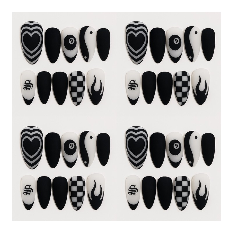 Checkerboard handmade nail tips / 체크보드 수제네일팁