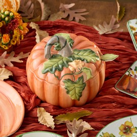 Harvest Fields 3D Pumpkin Soup Bowls with Lids, Set of 2, Ceramic Covered Bowls for Fall Thanksgiving Decor, Autumn Tabletop Serveware, Holiday Kitchen Gift, Microwave Dishwasher Safe