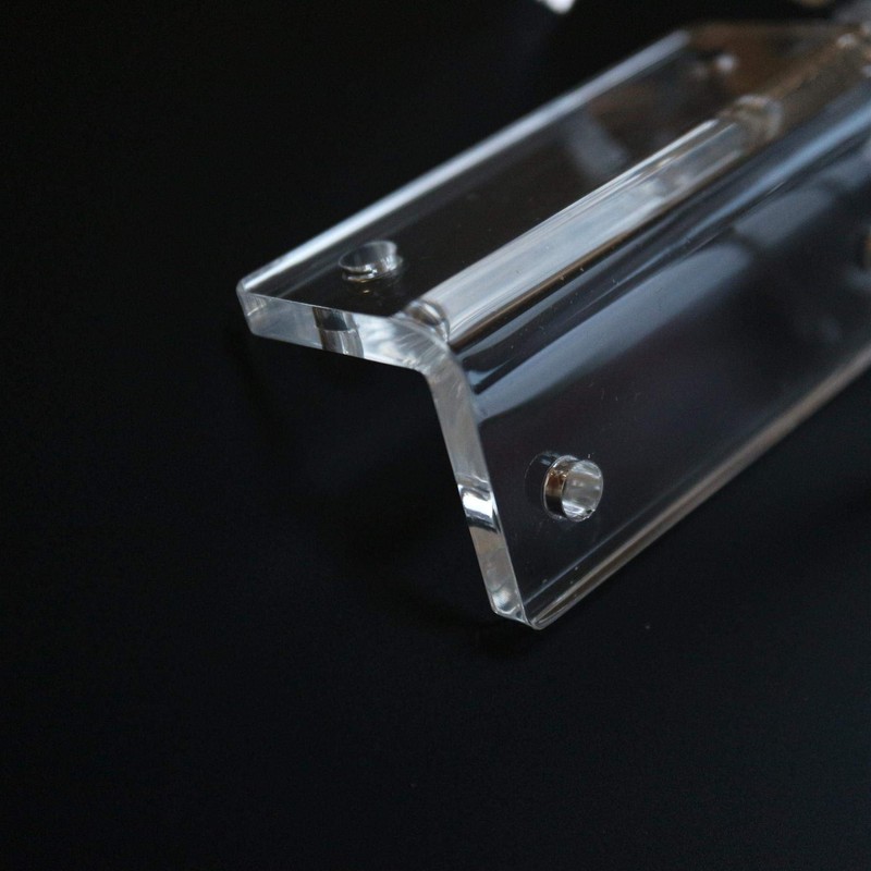 4 x V2, 5 mm thickness, angle L brackets, polished