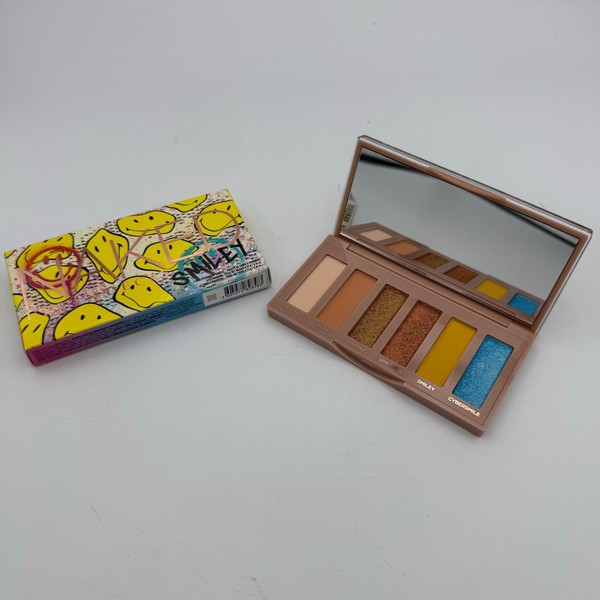 Urban Decay Naked Smiley Mini Eyeshadow Palette 6 Shades -