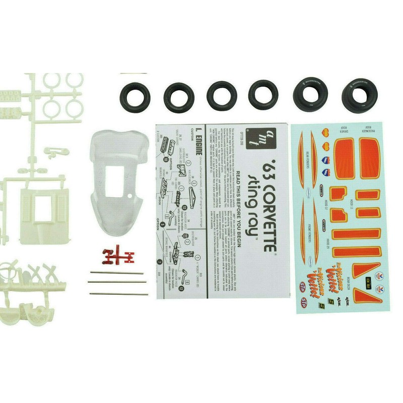 AMT/Premium Hobbies 1963 Corvette Sting Ray 1:25 Kit de plástico