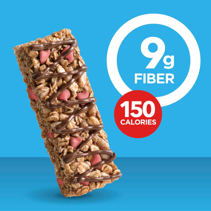 Fiber One Chewy Bars, Oats & Chocolate Strawberry Fiber Snacks,