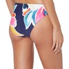 La Blanca Mujer Petals Shir Side Hip, Pétalos en floración,