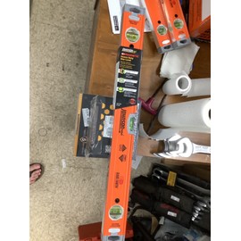 Johnson Level 24 In. Magnetic Heavy Duty Aluminum Box Level