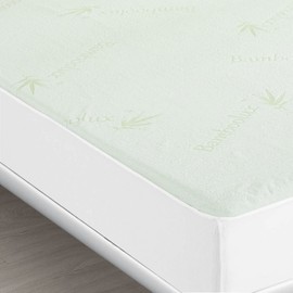 Luxton Single Size Bamboo Mattress Protector, Breathable Bamboo Waterproof Mattress Protector, Hypoallergenic Fully Fitted Mattress Protector (Single Size)