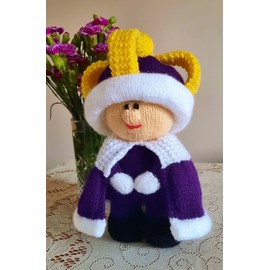 Knitting by Post Knitting Pattern Leaflet for a King from A Knitted King with Crown and Gown Ready for Coronation